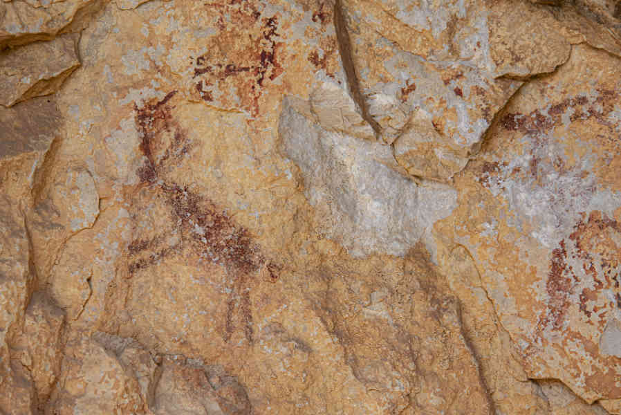 Castelló de la Plana - Ares del Maestrat - cova Remígia 04